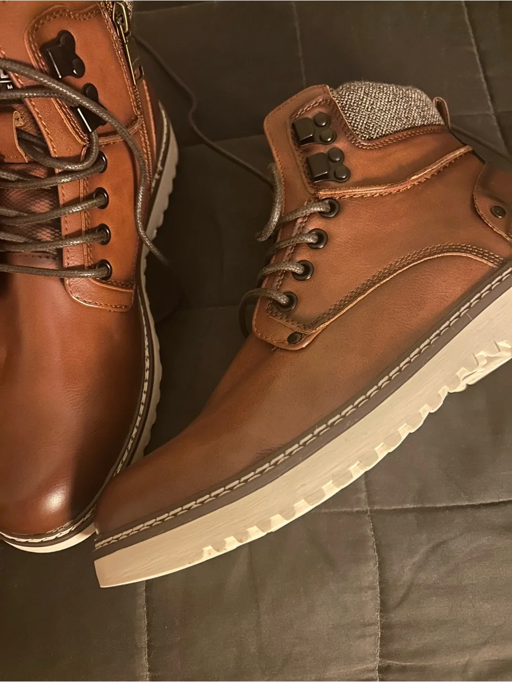 Steve Madden Men’s Tan Brown Leather Lace-Up Chukka Boots